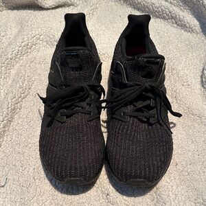 adidas - UltraBOOST 4.0 DNA